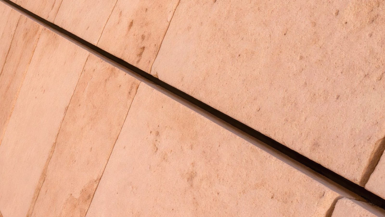 Travertine, cut and unsealed